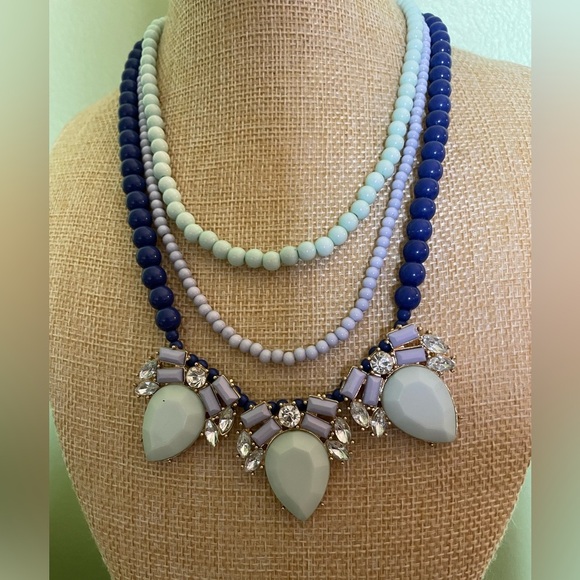 2 Piece Charming Charlie Blue and White Beaded Necklace and matching bracelet - Picture 7 of 8